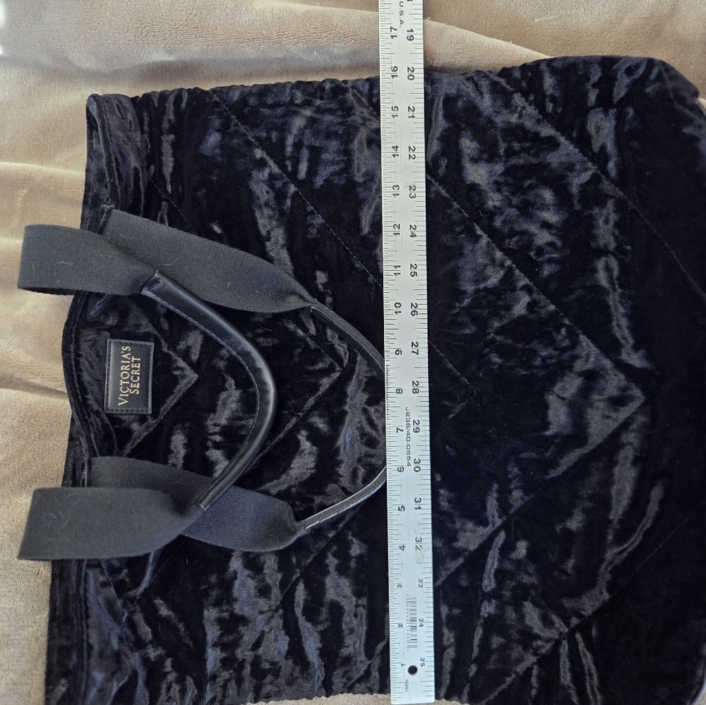 Victoria's Secret Black Quilted Tote - Picture 6 of 7